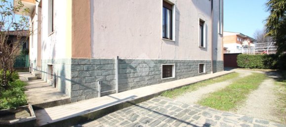 4-Zimmer Villa in Garbagnate Milanese, Italy, Nr. 74621 4