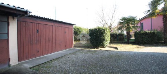 4-Zimmer Villa in Garbagnate Milanese, Italy, Nr. 74621 6