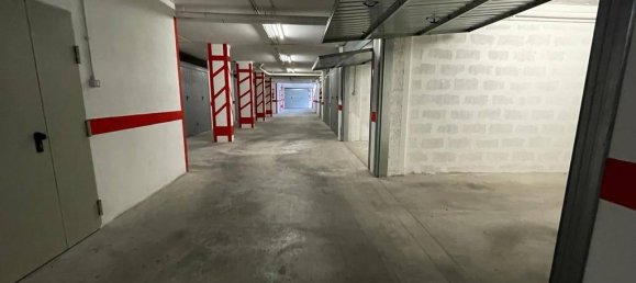  مرآب في Rome, Italy 22متر مربع رقم 21167 2