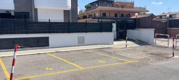  مرآب في Rome, Italy 22متر مربع رقم 21167 15