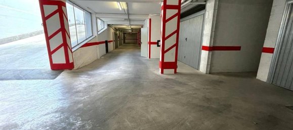  مرآب في Rome, Italy 22متر مربع رقم 21167 5