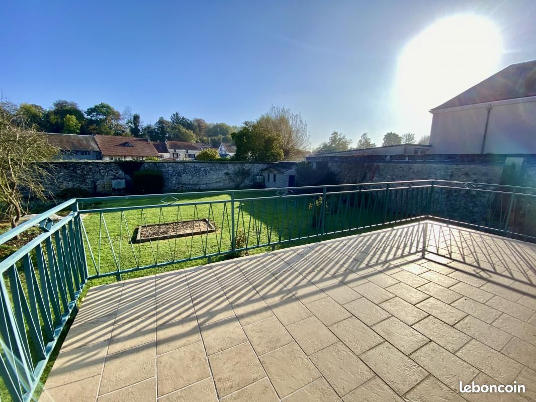 Casa T4 em Le Plessis-Belleville, France N.º 215996
