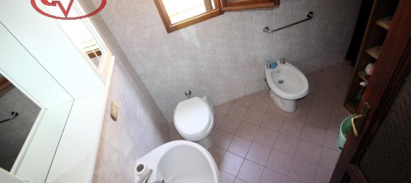 8 rooms House in Cavriglia, Italy No. 237390 16