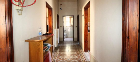 8 rooms House in Cavriglia, Italy No. 237390 4