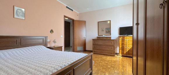4 bedrooms Apartment in Carpi, Italy No. 370525 36