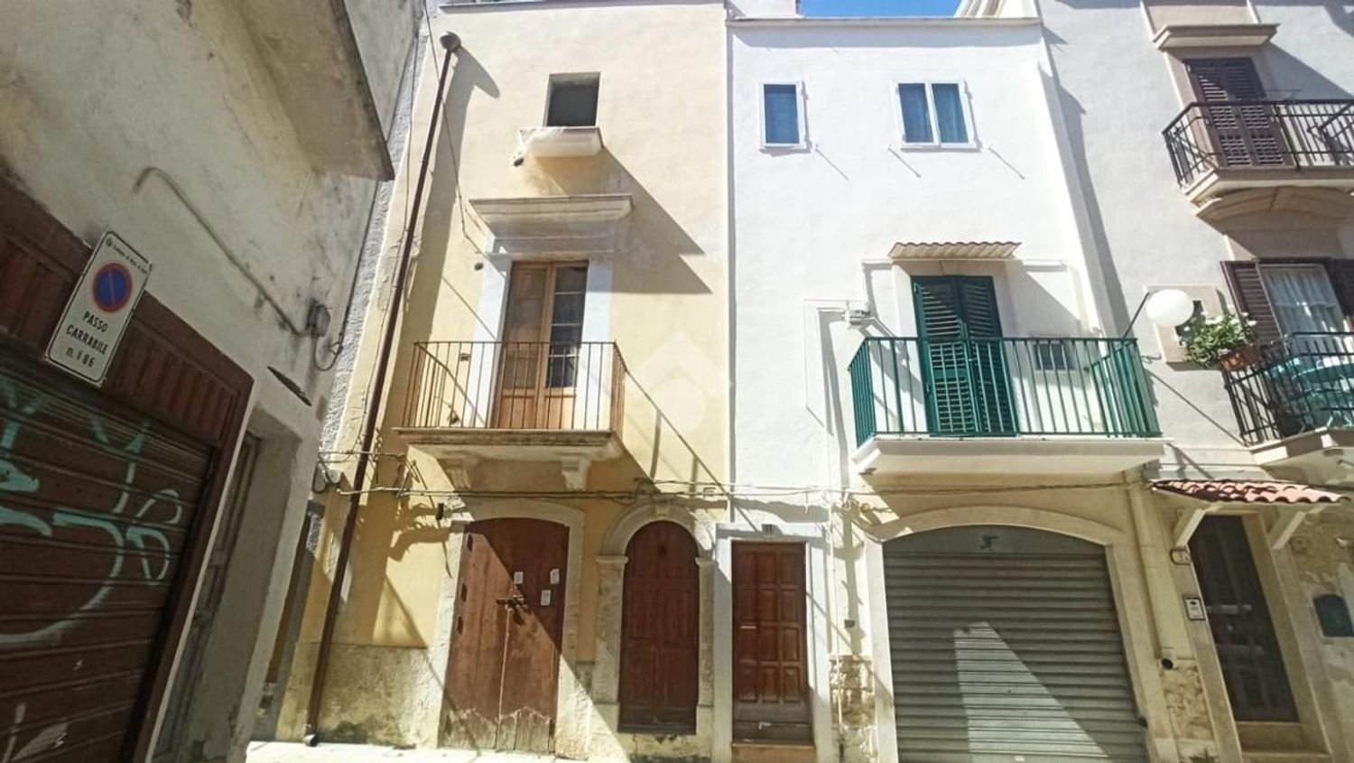 Casa de 2 habitaciónes en Mola di Bari, Italy No. 108737