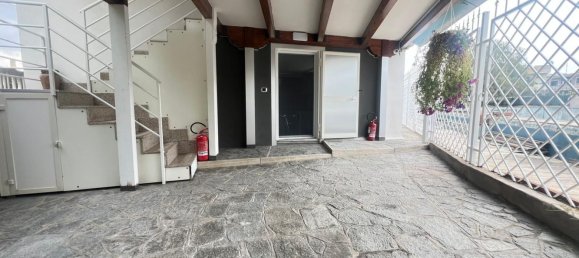 4 bedrooms Villa in Giugliano in Campania, Italy No. 373312 11