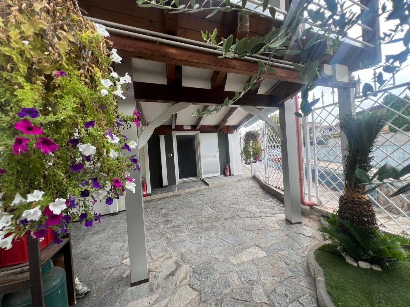 4 bedrooms Villa in Giugliano in Campania, Italy No. 373312