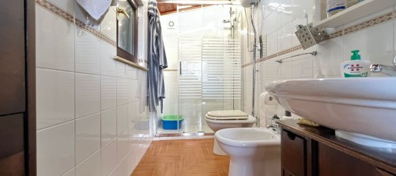 4 bedrooms Villa in Giugliano in Campania, Italy No. 373312 5