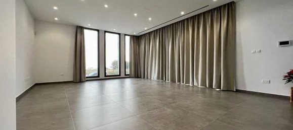 4 bedrooms Villa in Germasogeia, Cyprus No. 10853 7