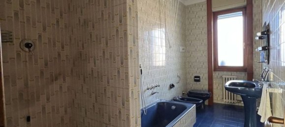 Квартира с 4 комнатами в Гарбаньяте Миланезе, Италия № 159799 11