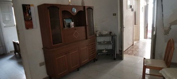 Casa de 4 divisões em Vittoria, Italy N.º 261343 10