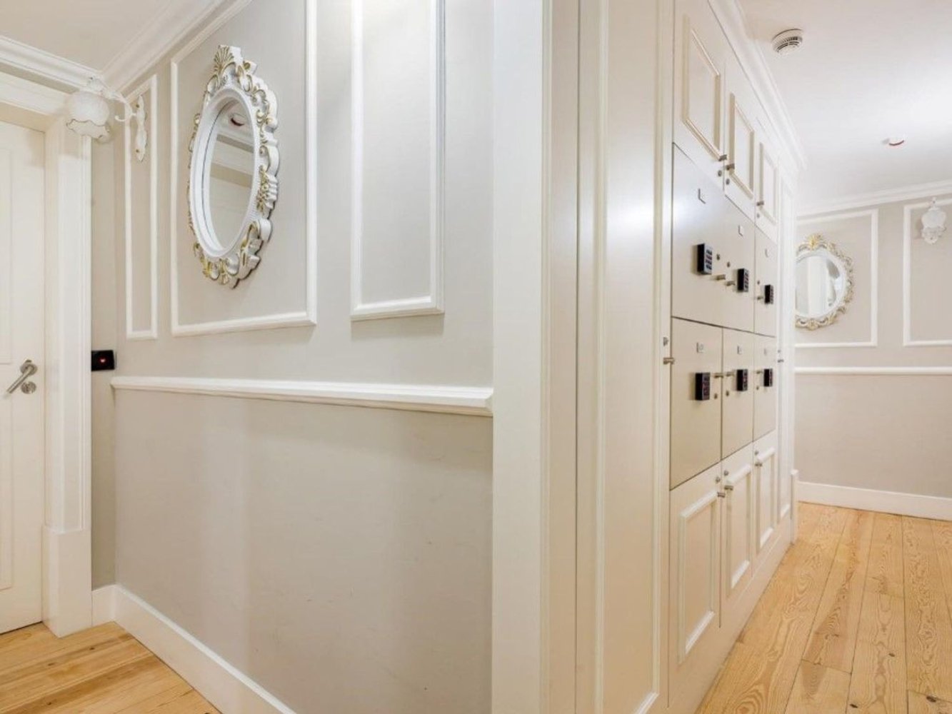 6 bedrooms Apartment in Lisbon, Portugal No. 145928