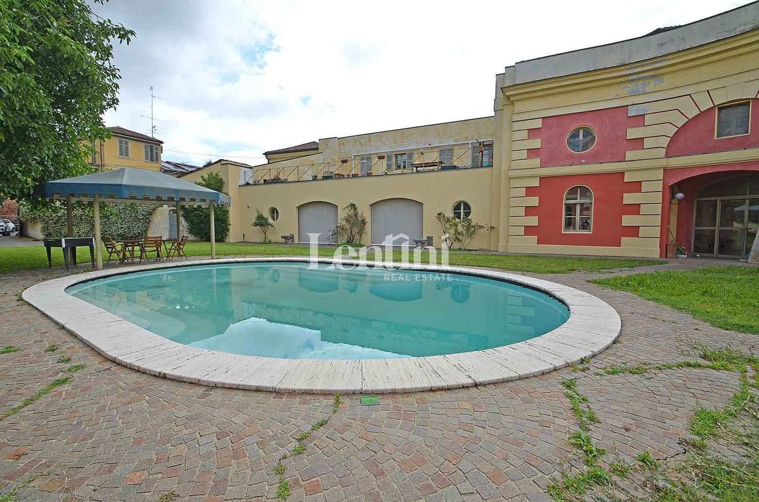 34 rooms Villa in Terruggia, Italy No. 104632