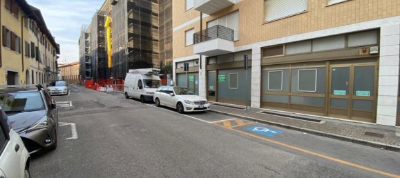  عقار تجاري في Udine, Italy 65متر مربع رقم 120673 2