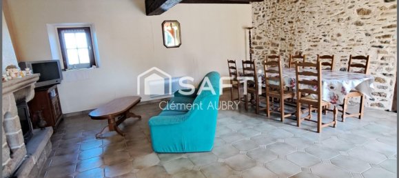 3 bedrooms House in Mayenne, France No. 283644 3