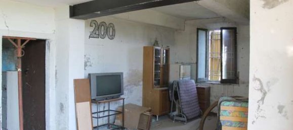 Дом с 10 комнатами в Терре дель Рено, Италия № 293167 5