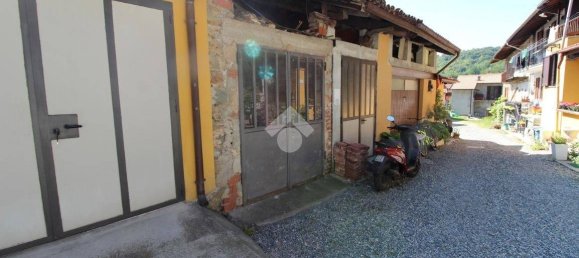 2 bedrooms House in Salussola, Italy No. 266951 10