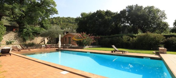15 bedrooms Villa in Campello sul Clitunno, Italy No. 317087 14