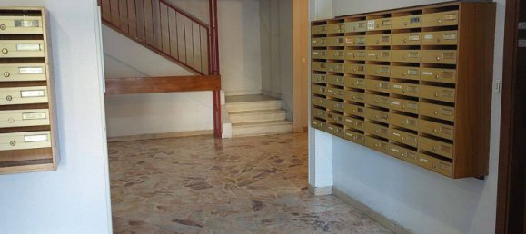 Studio in Marseille, France No. 332675 2