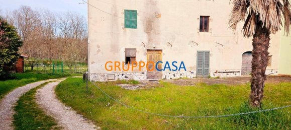 6 bedrooms House in Altopascio, Italy No. 97581 21