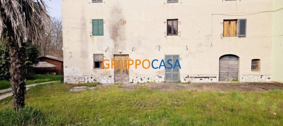 6 bedrooms House in Altopascio, Italy No. 97581 20