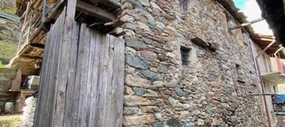 8 rooms House in Perloz, Italy No. 106256 21