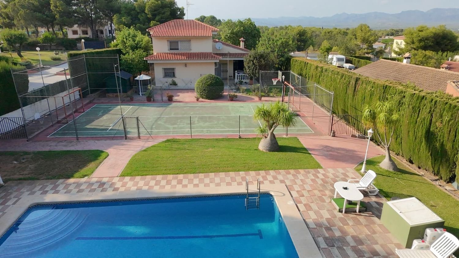 5 bedrooms Villa in Betera, Spain No. 205004