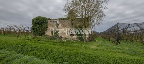 Casa de 4 habitaciónes en Cesena, Italy No. 260576 8