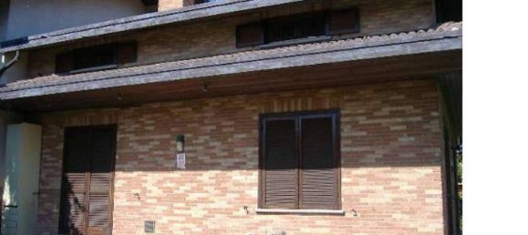 Квартира с 3 комнатами в Галларате, Италия № 306649 4