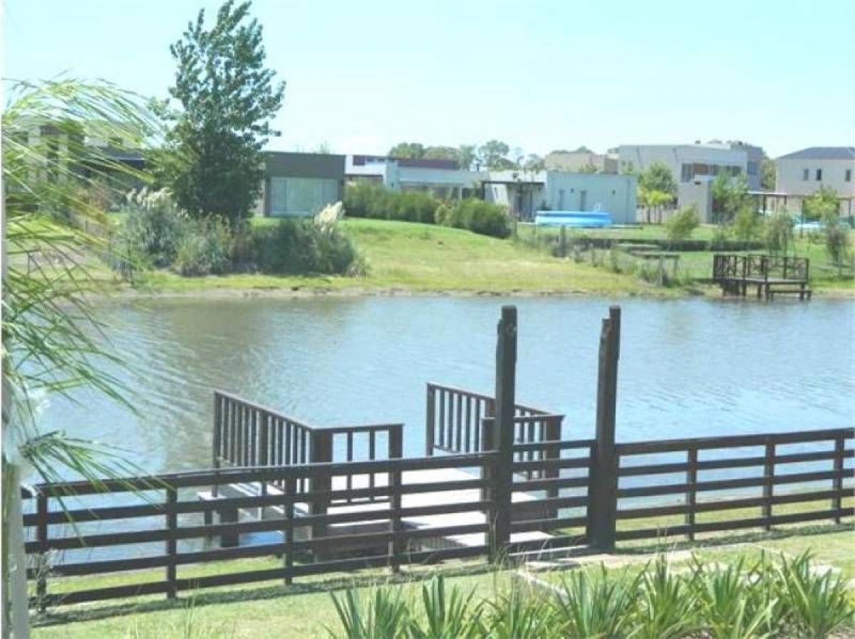 3 bedrooms House in Tigre, Argentina No. 83866