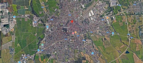 8-salle Appartement à Novara, Italy No. 7512 5