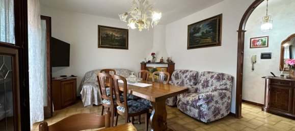 Квартира с 5 комнатами в Каподимонте, Италия № 156936 9