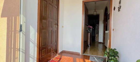 Квартира с 5 комнатами в Каподимонте, Италия № 156936 3