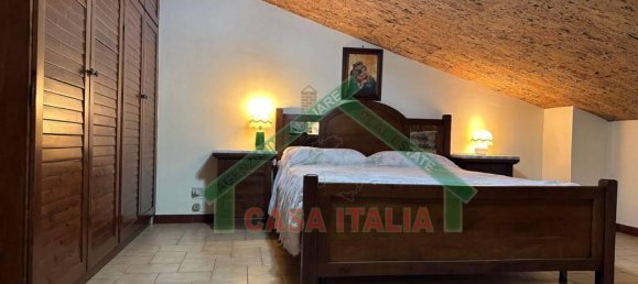 Квартира с 5 комнатами в Каподимонте, Италия № 156936 32