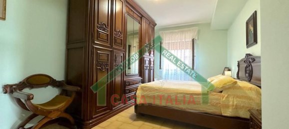 Квартира с 5 комнатами в Каподимонте, Италия № 156936 18