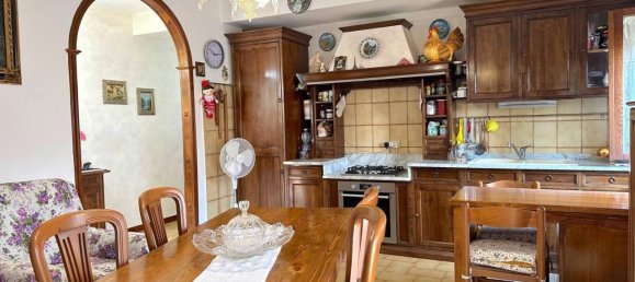 Квартира с 5 комнатами в Каподимонте, Италия № 156936 7