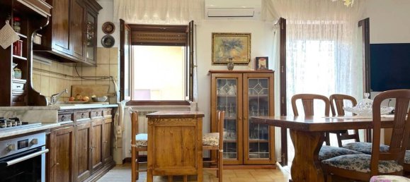 Квартира с 5 комнатами в Каподимонте, Италия № 156936 10