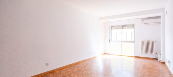 3 bedrooms Apartment in Zaragoza, Spain No. 63689 18