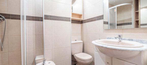 3 bedrooms Apartment in Zaragoza, Spain No. 63689 10