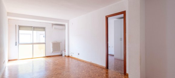 3 bedrooms Apartment in Zaragoza, Spain No. 63689 23