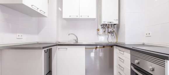 3 bedrooms Apartment in Zaragoza, Spain No. 63689 16