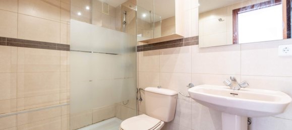 3 bedrooms Apartment in Zaragoza, Spain No. 63689 9