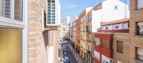 3 bedrooms Apartment in Zaragoza, Spain No. 63689 24