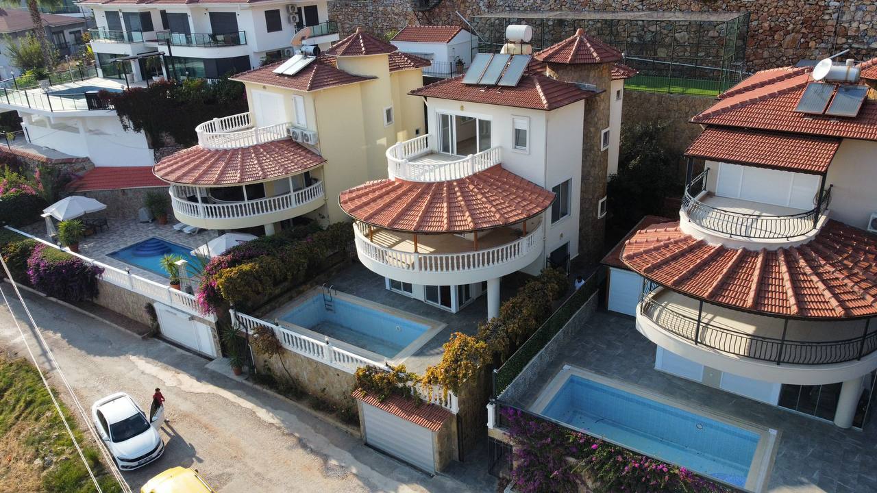 Villa 5+1 in Alanya, Turkey No. 15137