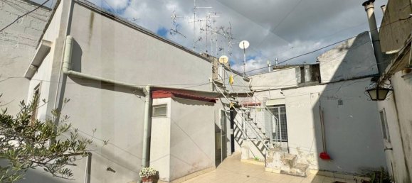 5 rooms Commercial property in Matera, Italy No. 22407 11