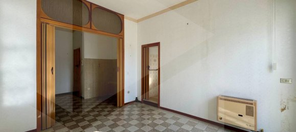 5 rooms Commercial property in Matera, Italy No. 22407 7