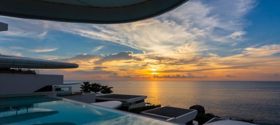 4 bedrooms Villa in Karon, Thailand No. 5976 19