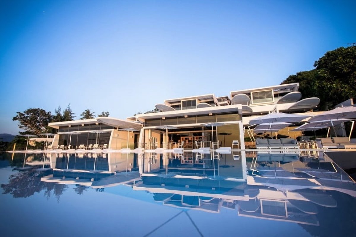 4 bedrooms Villa in Karon, Thailand No. 5976