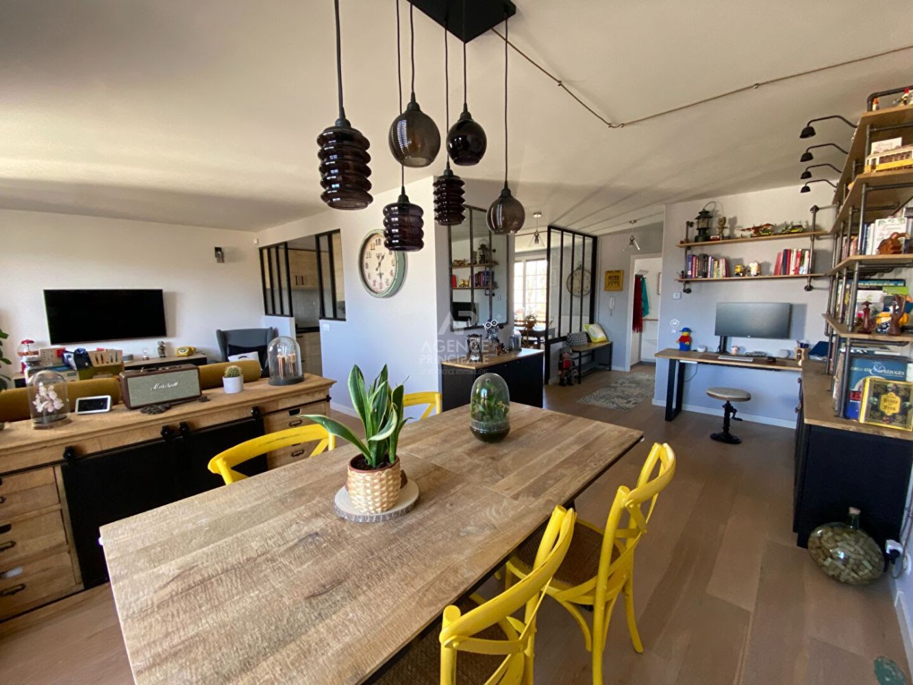 2 bedrooms Duplex in Pontoise, France No. 164042